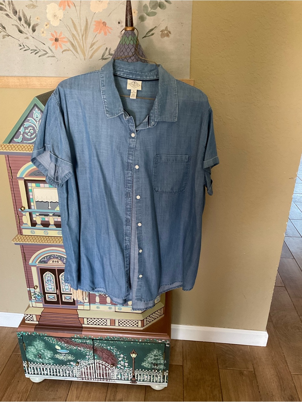 St. John's Bay Light Blue Denim Short-Sleeve Button-Down Shirt